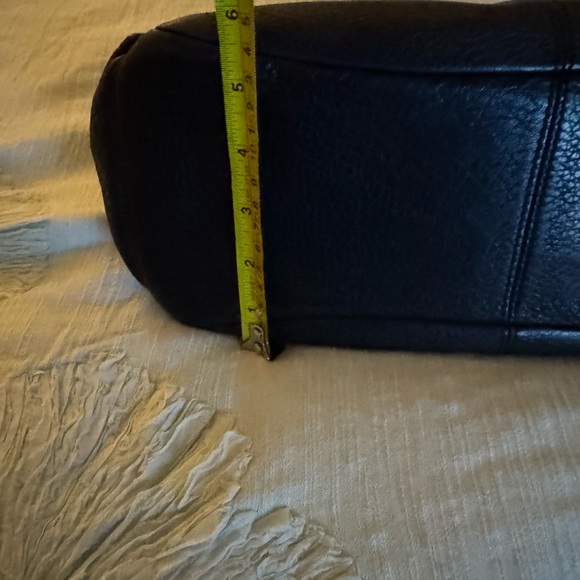 HOBO Black Textured Leather Hobo Bag - Picture 7 of 8